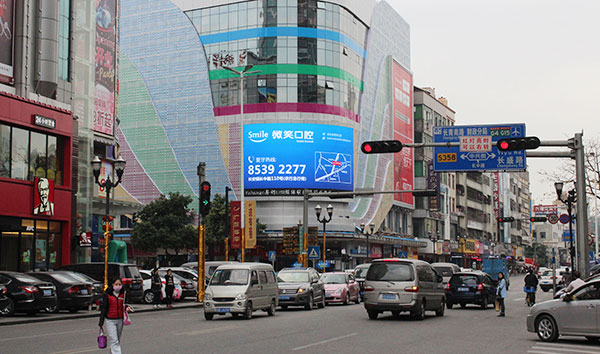 超炫的戶外LED大屏幕如何真正做到防水問(wèn)題？